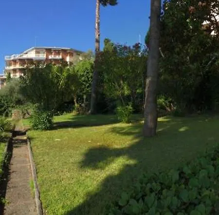 Apartment Attico Gabriella, Mare, Verde, Sole E Tranquillita Sanremo